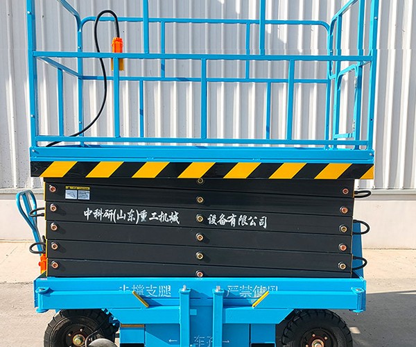 麒麟自行走升降机
